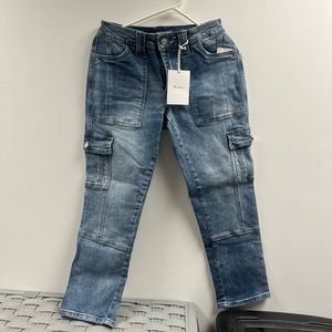 NWT KanCan cargo ankle pants